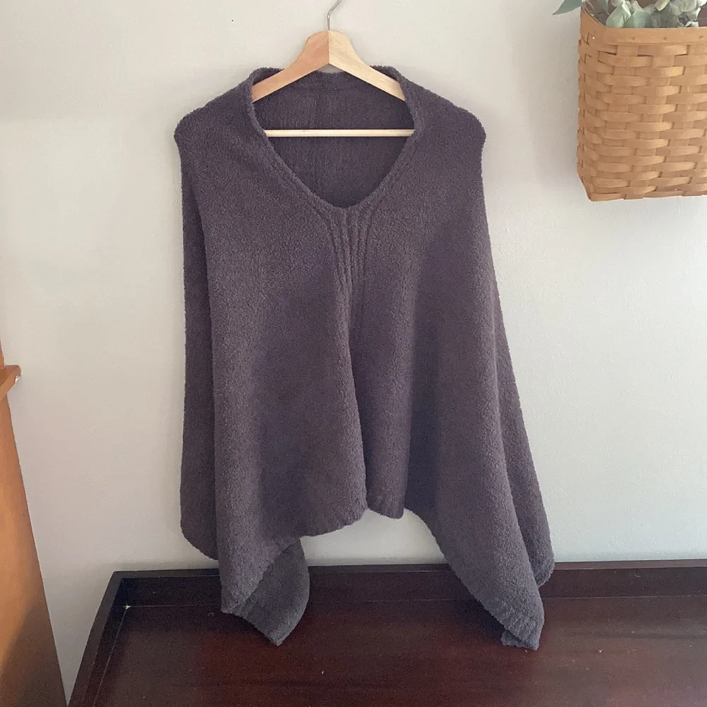 Barefoot Dreams Cozy Brown Robe - Picture 2 of 5